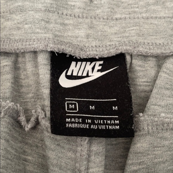 Nike Tech Fleece Grey WOMAN - Picture 2 of 3